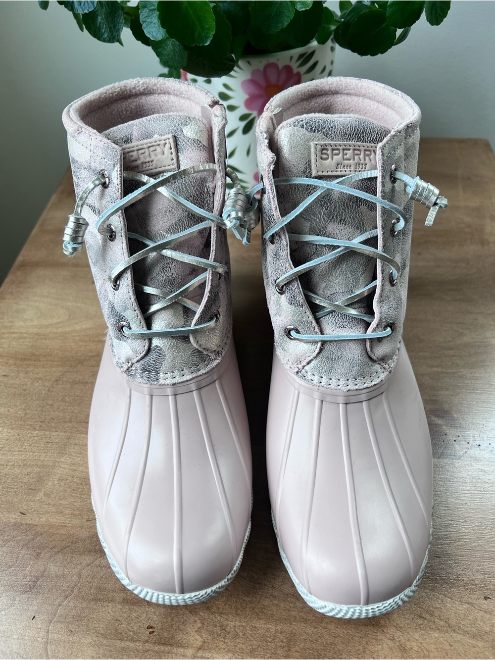 Sperry Women's Saltwater Metallic Camo Pink Waterproof Duck Boots Size 9 - Picture 3 of 10